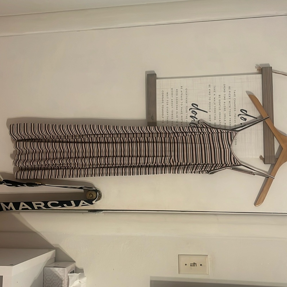 Casual multi-colored kids dress Size: 7/8 M